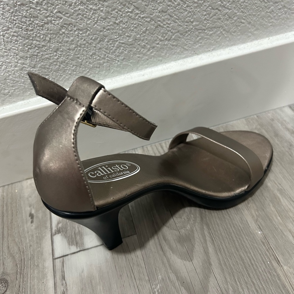 Brand New Pair of Bronze Platform Heels